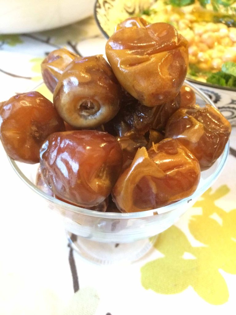small bowl of medjool dates on the iftar table