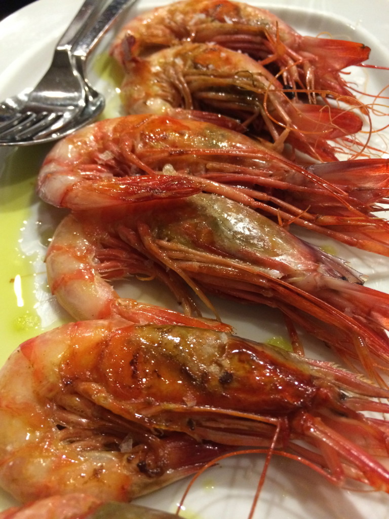 Most "gambas" are served without the shell so order away!